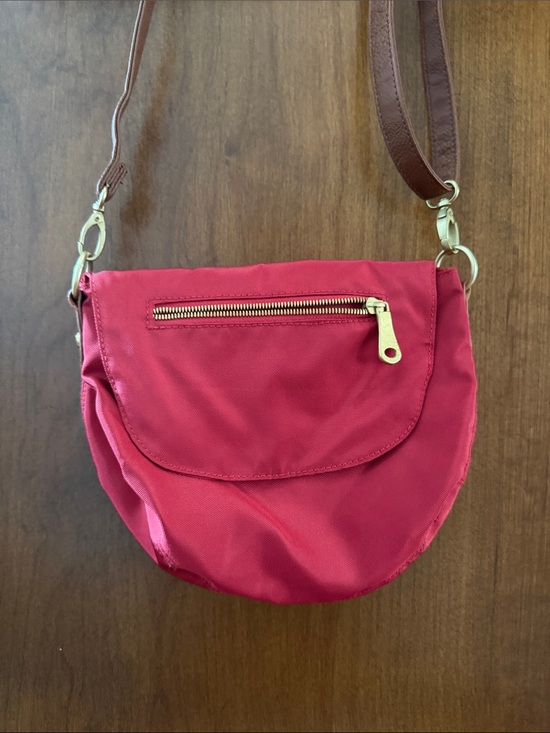 Old Navy Handbags - Old Navy Red Crossbody Bag with Brown Strap and Gold Hardware